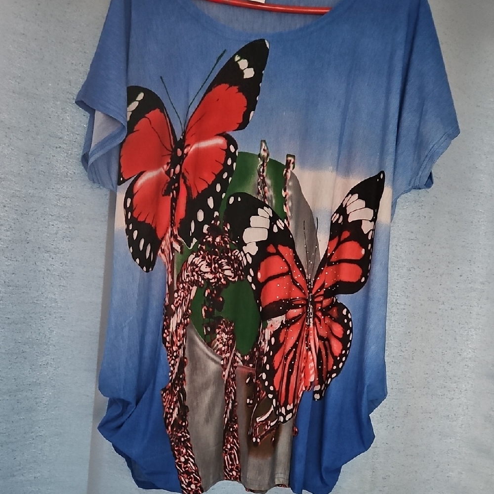 Source Unknown Vibrant Butterfly Print Women's‎ Tee